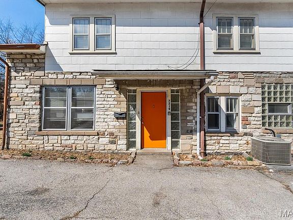 3rd image of 7219 Jenwood Ave
