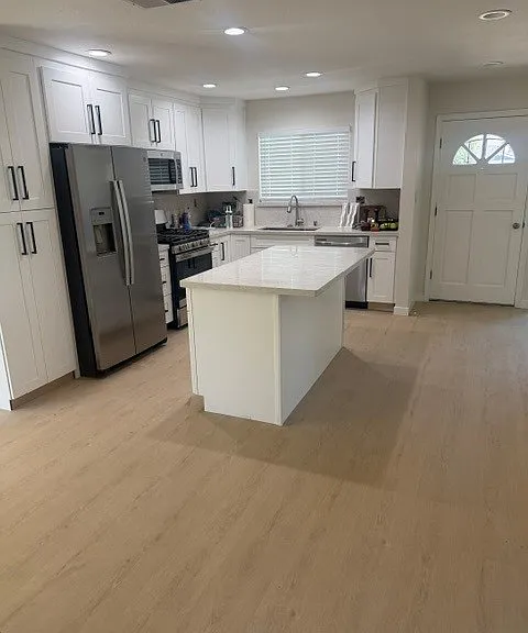 2541 McLaughlin Ave — Photo 3
