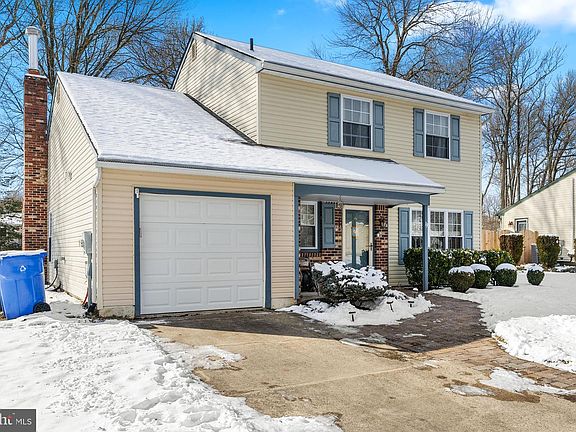 2nd image of 19 Quail Hollow Dr