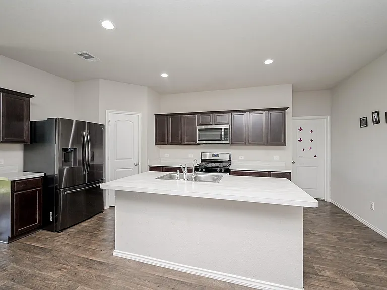 20819 Medford Landing Ln — Photo 6