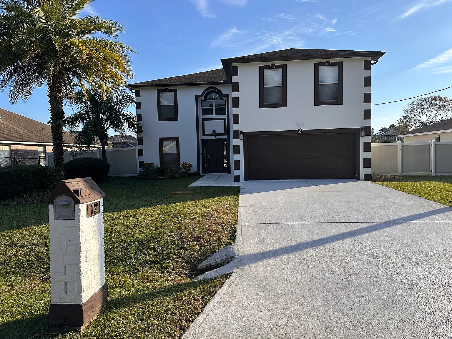 5 bed, 2809 sqft, $8,700 — Photo 2
