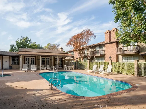 976 S Glendora Ave, Glendora, CA 91740