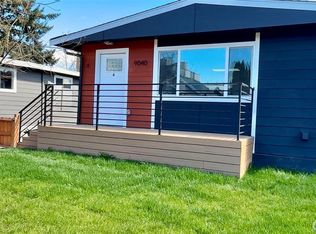 9040 17th Ave SW, Seattle, WA 98106