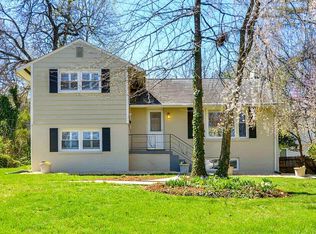 9714 De Paul Dr, Bethesda, MD 20817