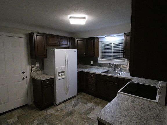 2nd image of 20456 Stafford St