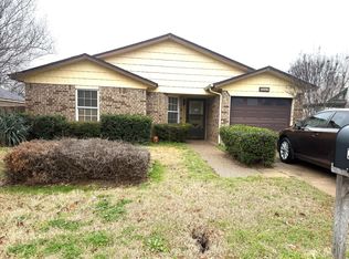 7313 Sunnybank Dr, Fort Worth, TX 76137