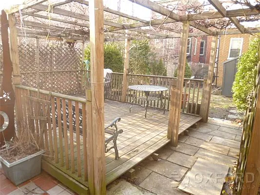 Rented by Oxford Property Group | media 17