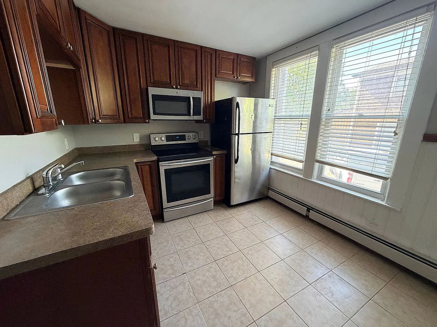 144 Claremont Ave — Photo 2
