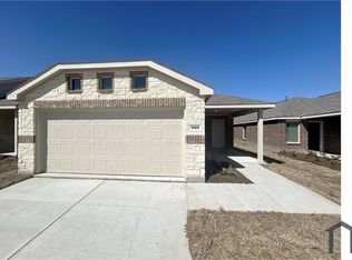 1920 Aves Glen Ln, Forney, TX 75126
