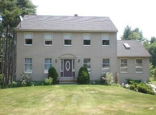 7 Heritage Ln, Windham, ME 04062