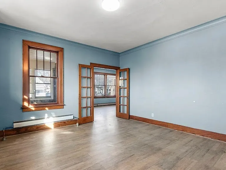 1816 W Callender Ave — Photo 5