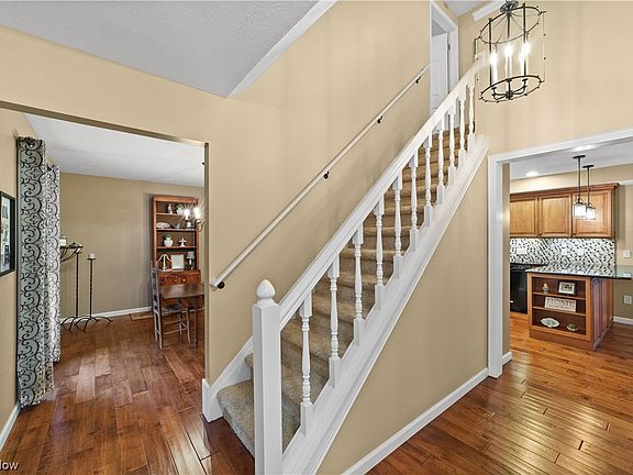 2nd image of 31311 Marvis Dr