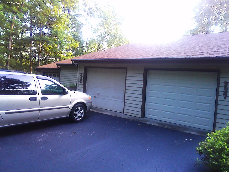 1st image of 337 Lake Catherine Cir