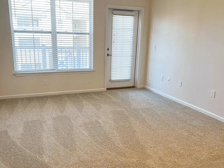 Belmont at Tryon Apartments — Photo 46