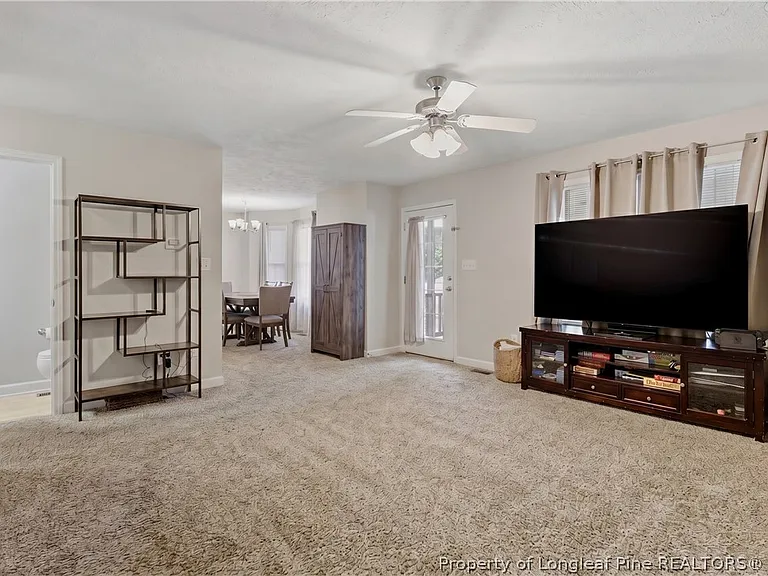 420 Thorncliff Dr — Photo 17