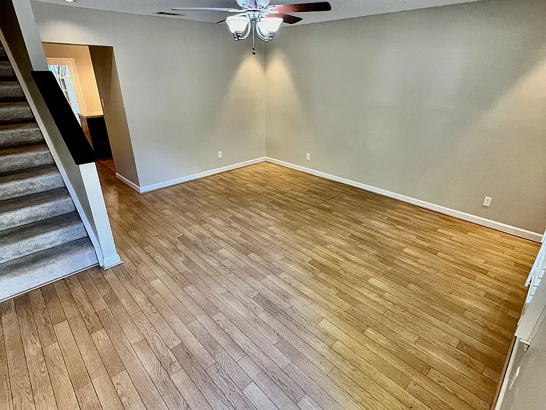 96 Sparger Springs Ln — Photo 2