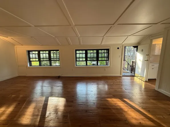 5 Sled Hill Rd APT B, Woodstock, NY 12498
