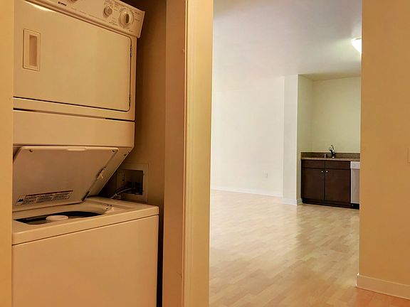 4th image of 199 New Montgomery St Unit 509