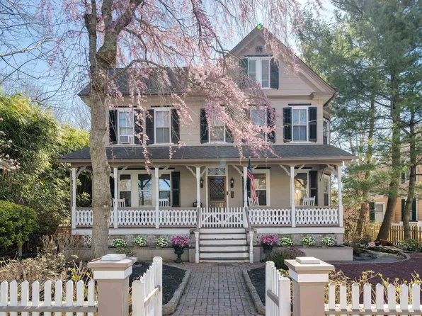 722 Corgie St, Cape May, NJ 08204