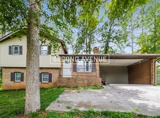 67 Red Oak Dr, Newnan, GA