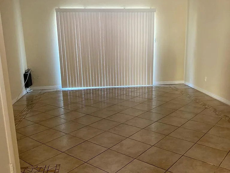 7501 Gallineta Dr #7501 — Photo 12