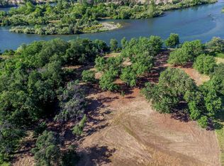 Clover Rd, Redding, CA 96002