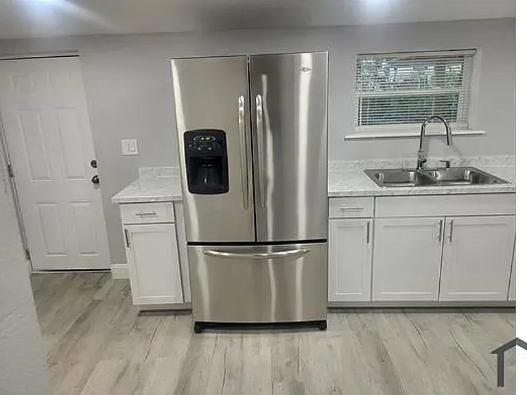 1632 Granada Ave — Photo 14