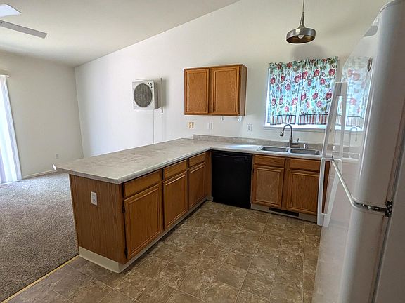 5th image of 6424 Miwok Ct