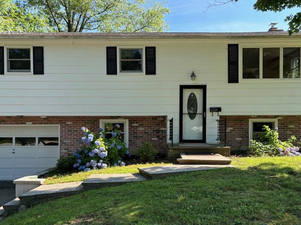 15 Cambridge Dr