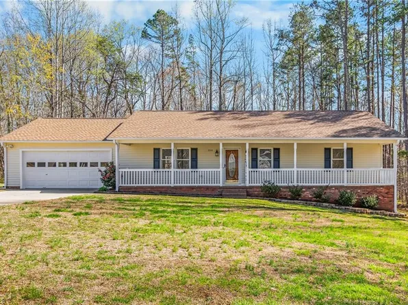 4044 Sundance Dr, Walnut Cove, NC 27052