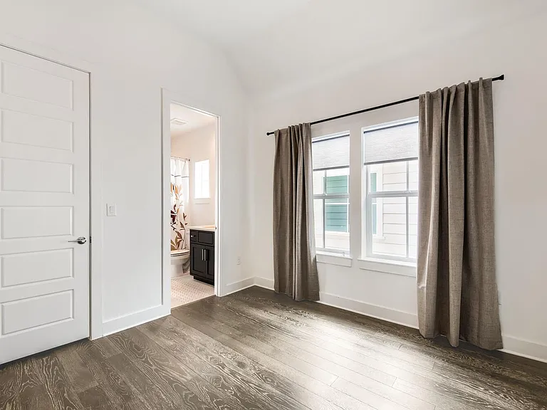 4405 Night Owl Ln — Photo 12