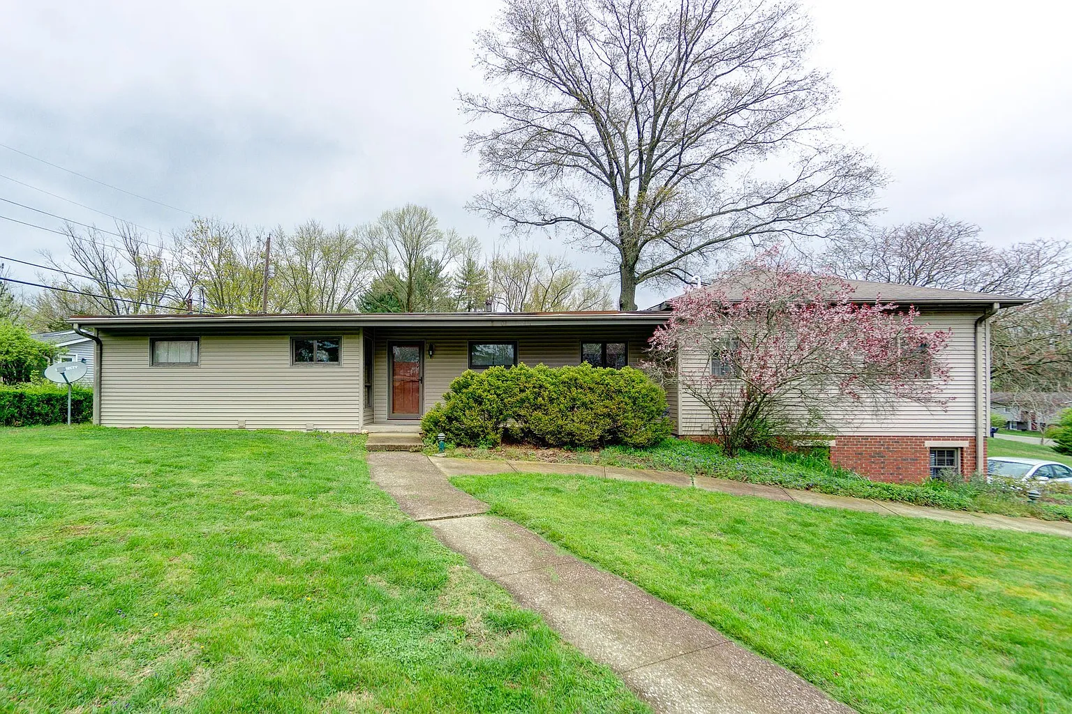 4153 E Hector Dr photo 1