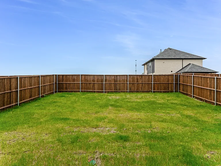 427 Magellan Rd — Photo 8