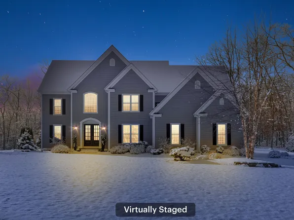 42 Arbor Crossing, East Lyme, CT 06333