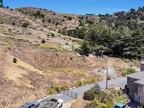 4th image of 670 Roberts Rd