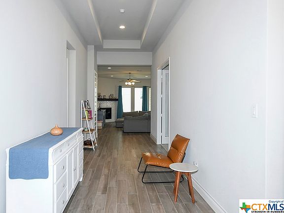 4th image of 518 Orchard Way