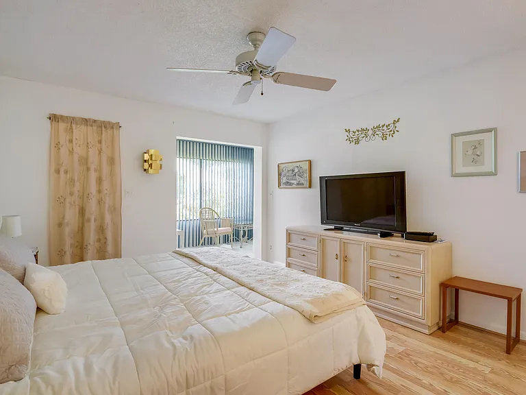 3154 Via Poinciana Dr #116 — Photo 12