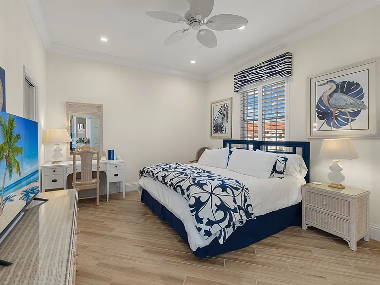 3rd bedroom made up as a King