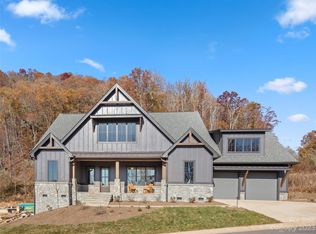 10 Peregrines Ridge Ct, Fairview, NC 28730