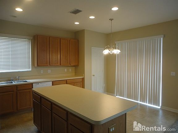 4th image of 9314 Zincoe Ln