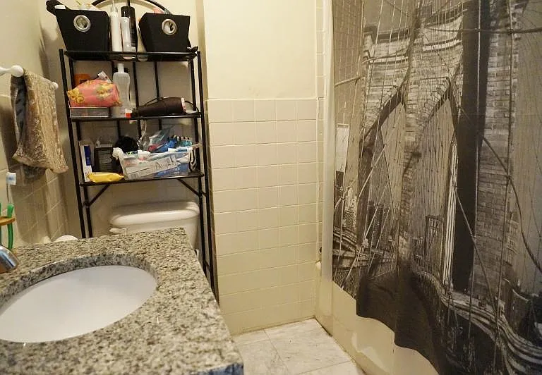 74 Mozart St #2R — Photo 9
