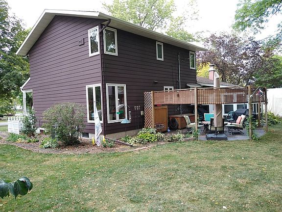 3rd image of 210 Interwood Dr