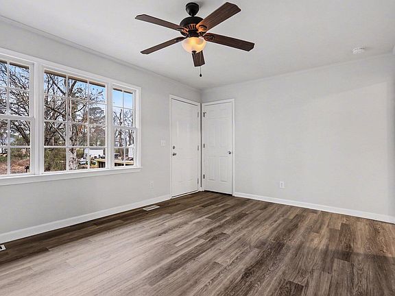 4th image of 191 S Ida St