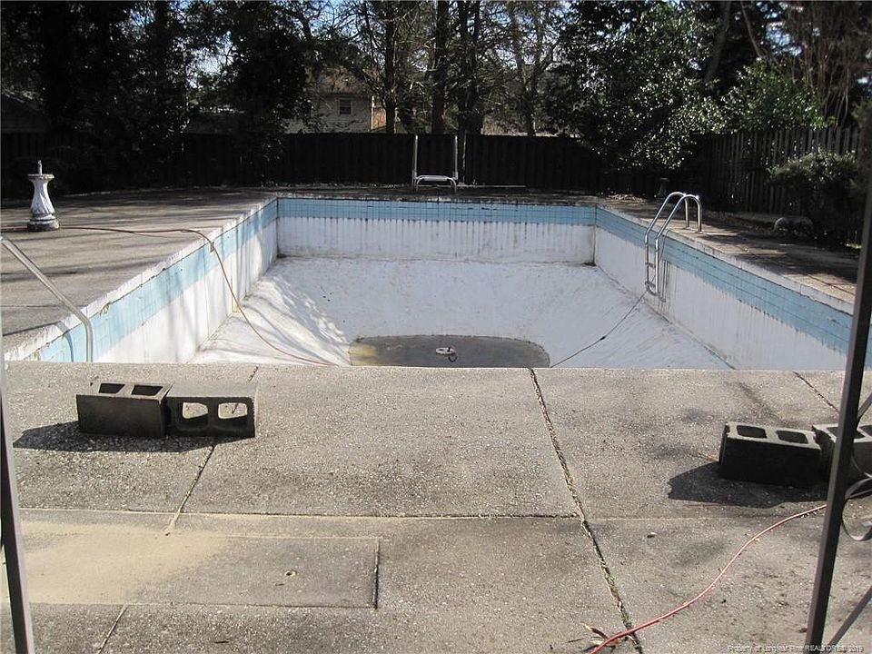 2nd image of 1717 Saint Augustine Ave