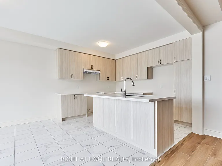 2122 Cayenne St #UPPER LEVEL — Photo 12
