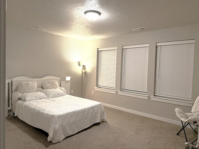 503 N Tessa Ln — Photo 18