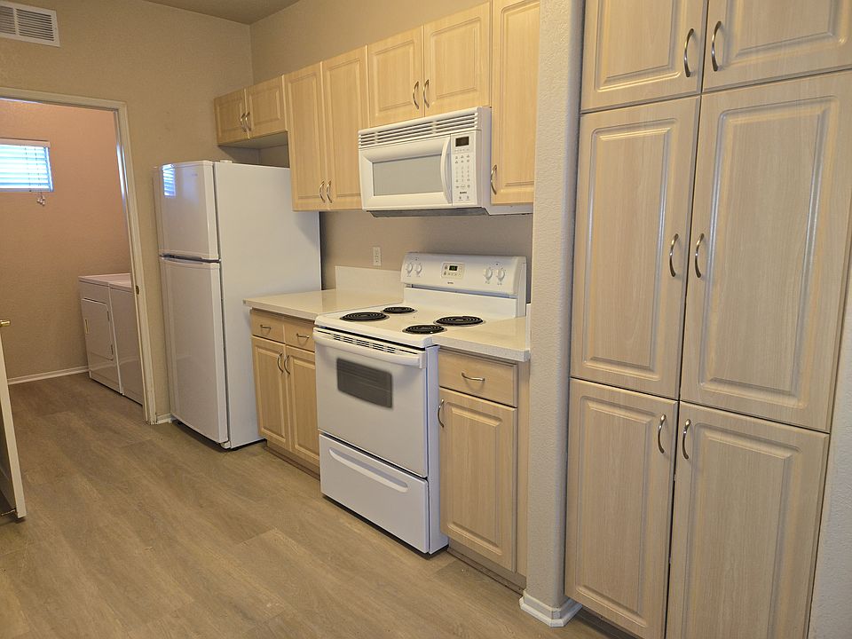 1st image of 24909 Madison Ave Unit 1321