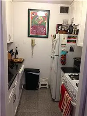 Rented by Barkin and Associates | media 8