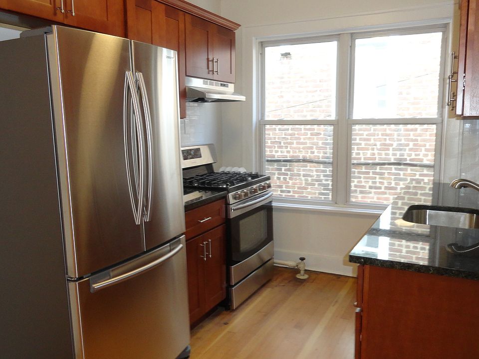 1st image of 23-27 28th St #2R
