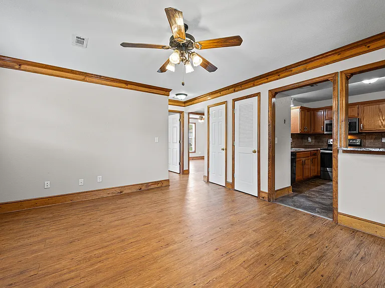 11205 N McGee St #11205 — Photo 15